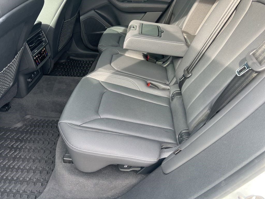 2023 Audi Q8 55 Premium Plus quattro