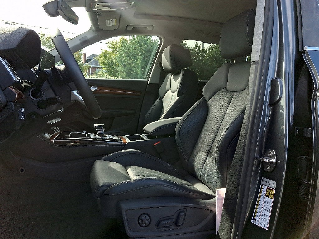 2022 Audi Q5 45 S line Prestige quattro
