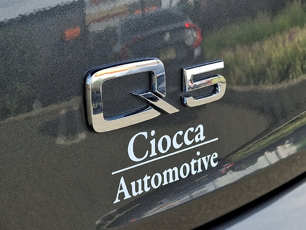 2022 Audi Q5 45 S line Prestige quattro