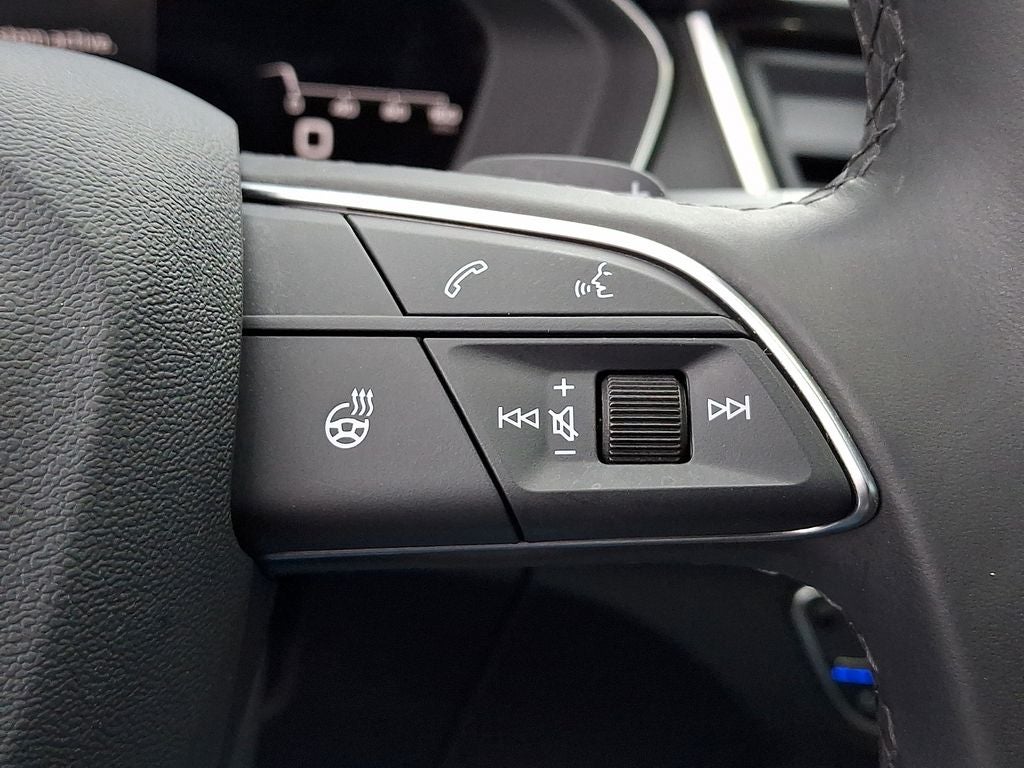 2023 Audi Q5 45 S line Prestige quattro