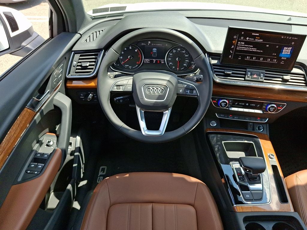 2023 Audi Q5 45 S line Premium quattro