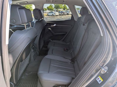 2024 Audi Q5 45 S line Premium quattro