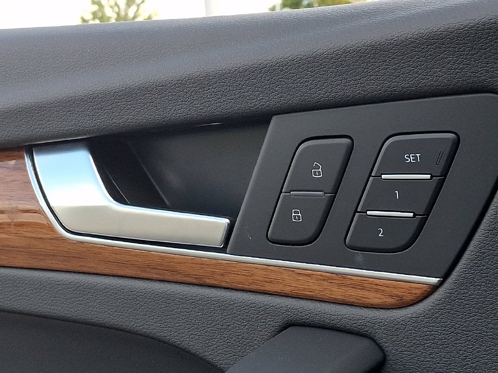 2023 Audi Q5 45 S line Premium quattro