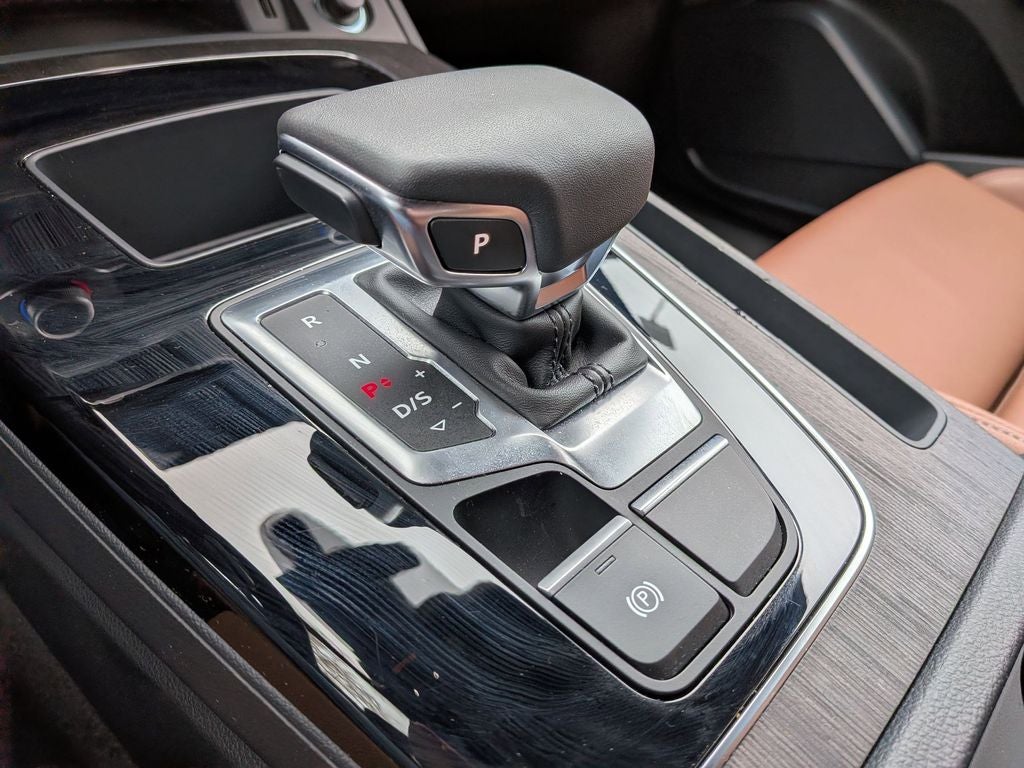 2024 Audi Q5 45 S line Premium quattro