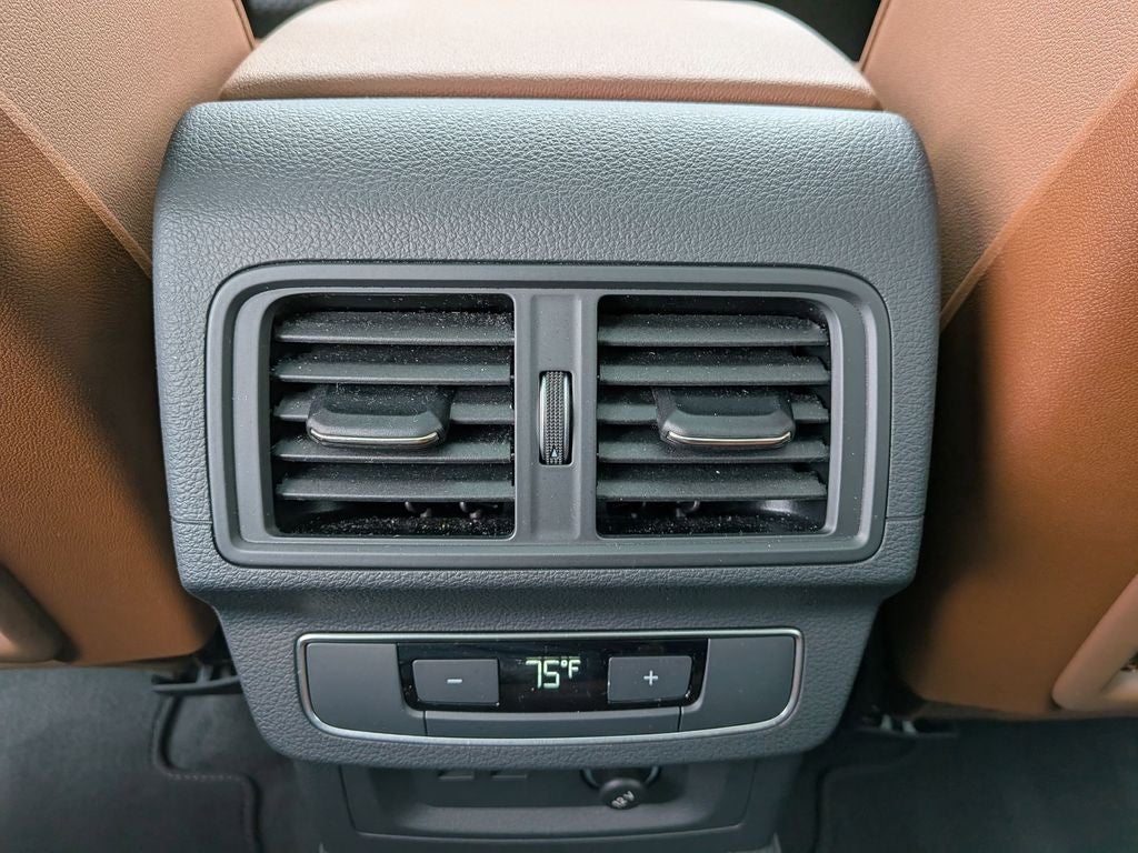 2024 Audi Q5 45 S line Premium quattro