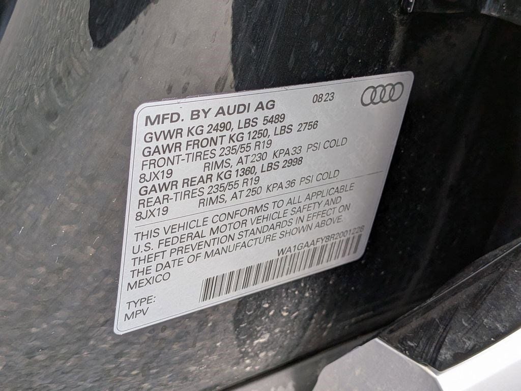 2024 Audi Q5 45 S line Premium quattro