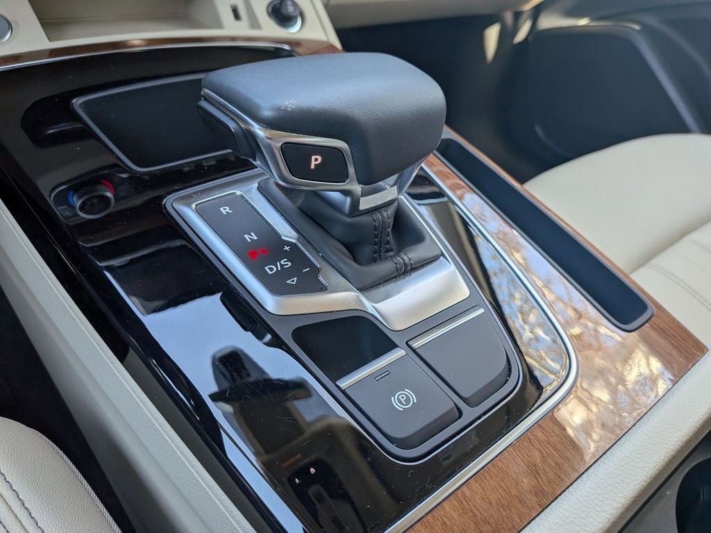 2023 Audi Q5 45 S line Premium quattro