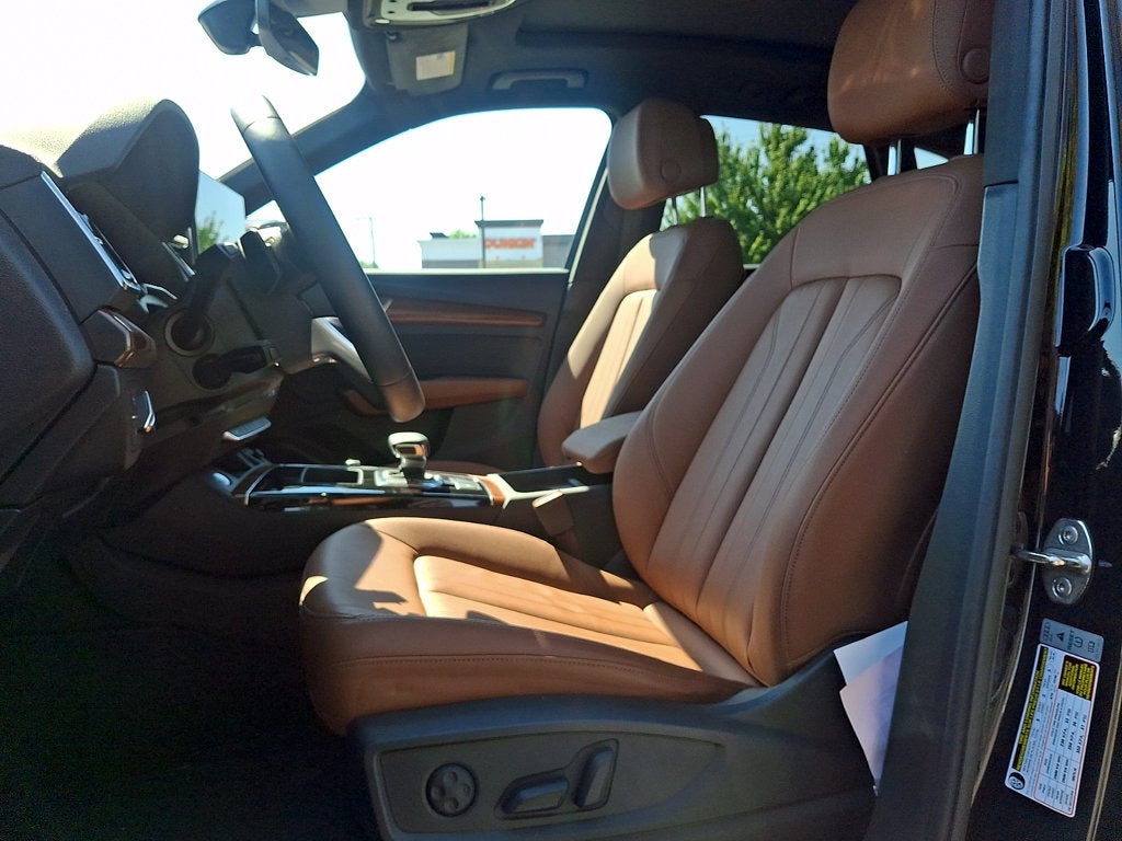 2023 Audi Q5 45 S line Premium quattro