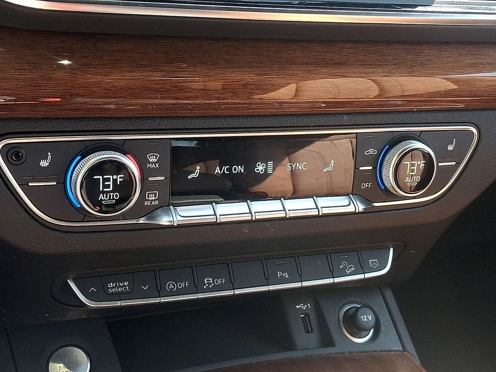 2023 Audi Q5 45 S line Premium quattro