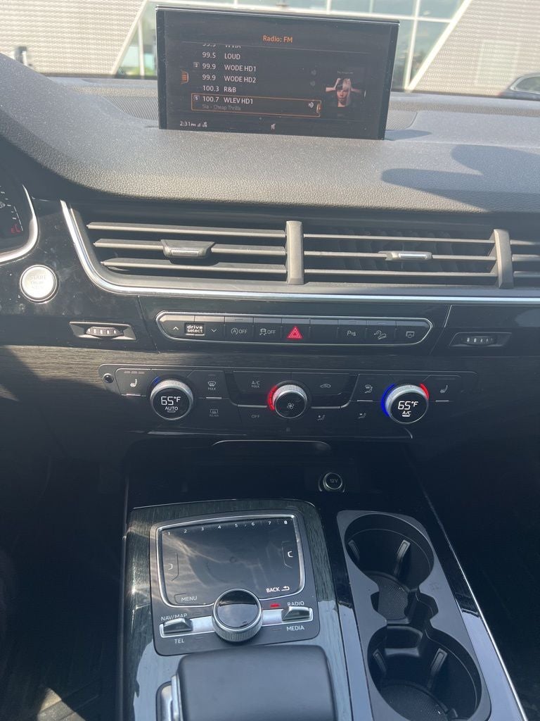 2019 Audi Q7 55 Premium Plus quattro