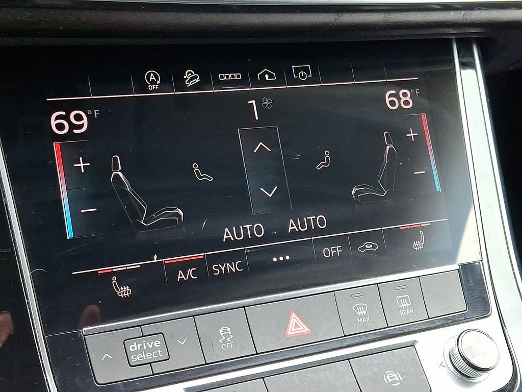 2023 Audi Q7 45 Premium Plus quattro
