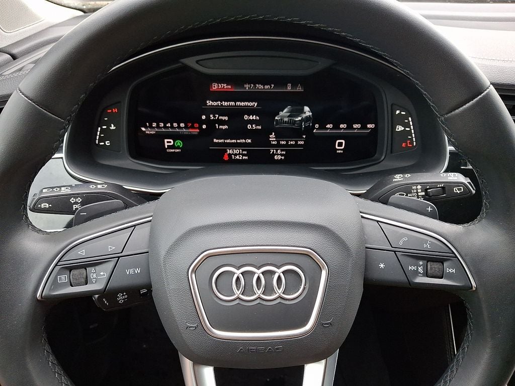 2023 Audi Q7 45 Premium Plus quattro