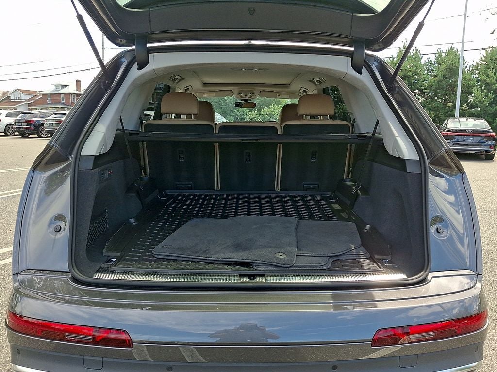 2023 Audi Q7 55 Prestige quattro