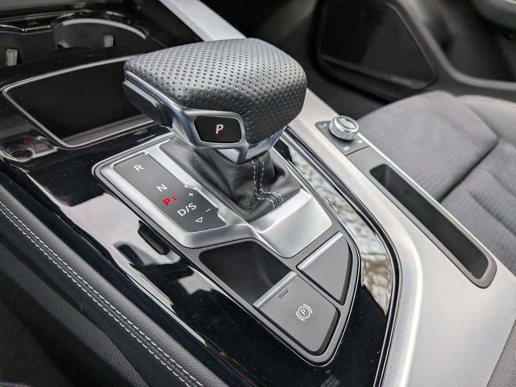 2023 Audi A4 45 S line Premium Plus quattro