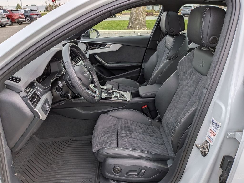 2023 Audi A4 45 S line Premium Plus quattro
