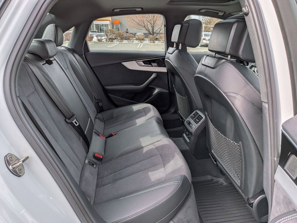 2023 Audi A4 45 S line Premium Plus quattro