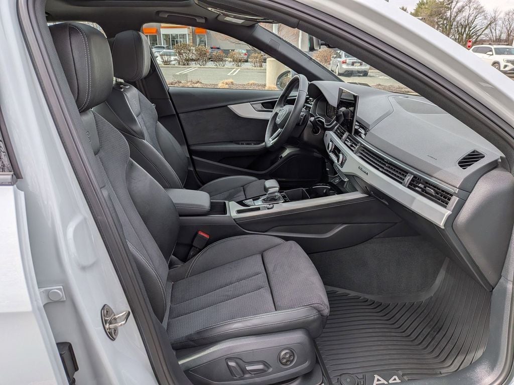 2023 Audi A4 45 S line Premium Plus quattro