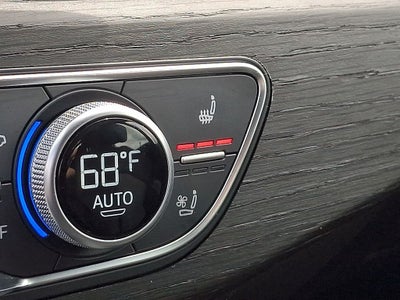 2023 Audi A4 45 S line Prestige quattro