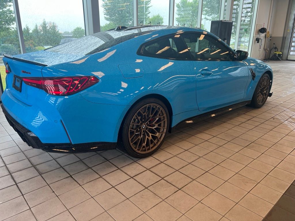 2025 BMW M4 CS