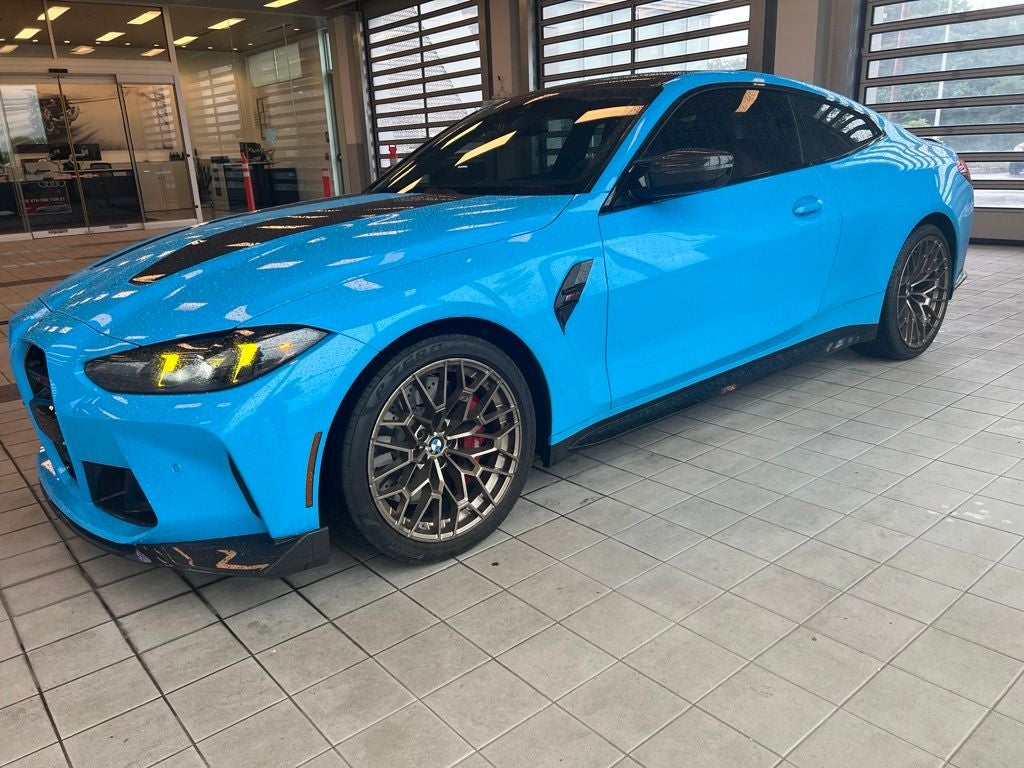 2025 BMW M4 CS