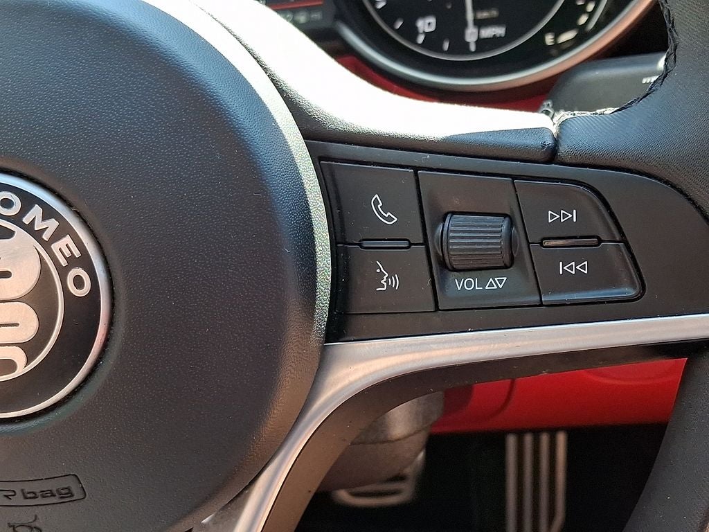 2018 Alfa Romeo Giulia Ti Sport
