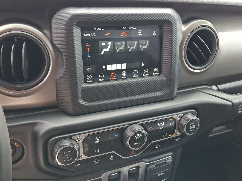 2022 Jeep Wrangler Willys