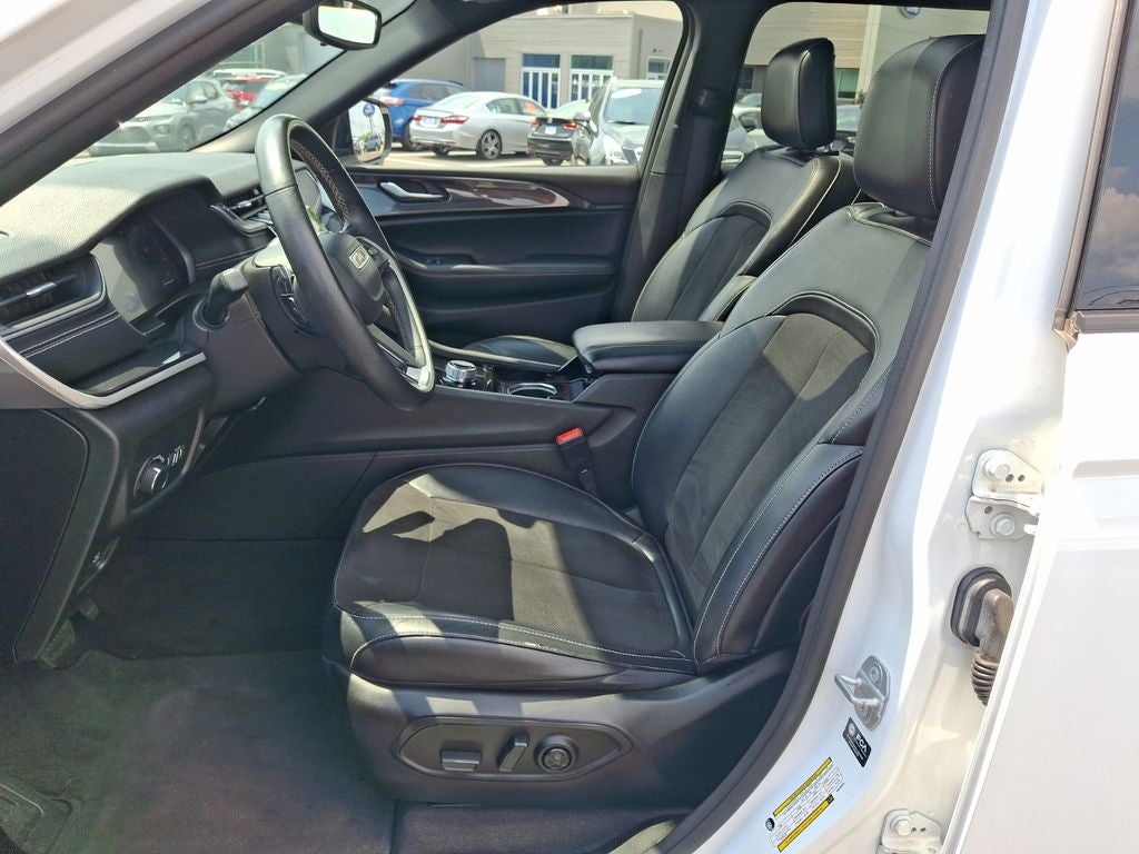 2022 Jeep Grand Cherokee L Altitude