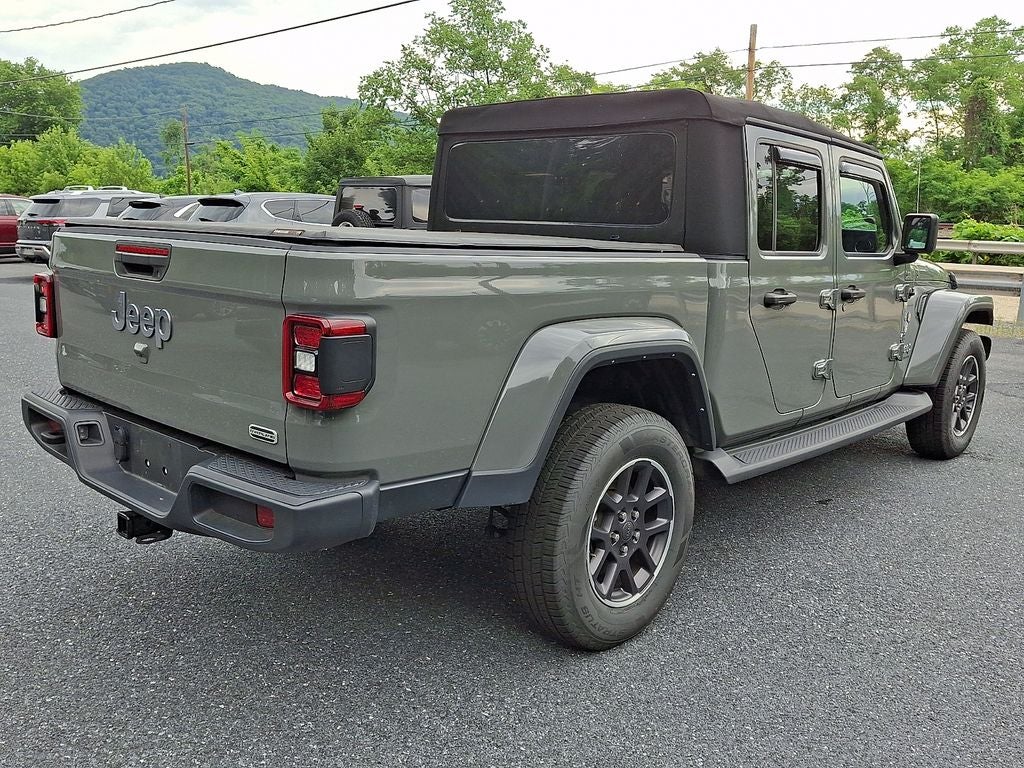 2022 Jeep Gladiator Overland