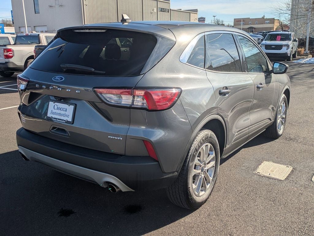 2022 Ford Escape SE