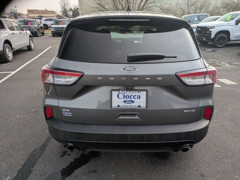 2022 Ford Escape SE