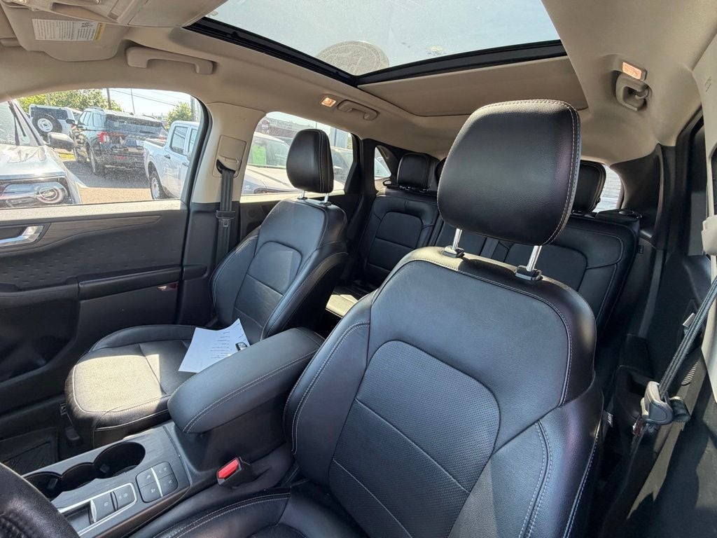 2020 Ford Escape Titanium