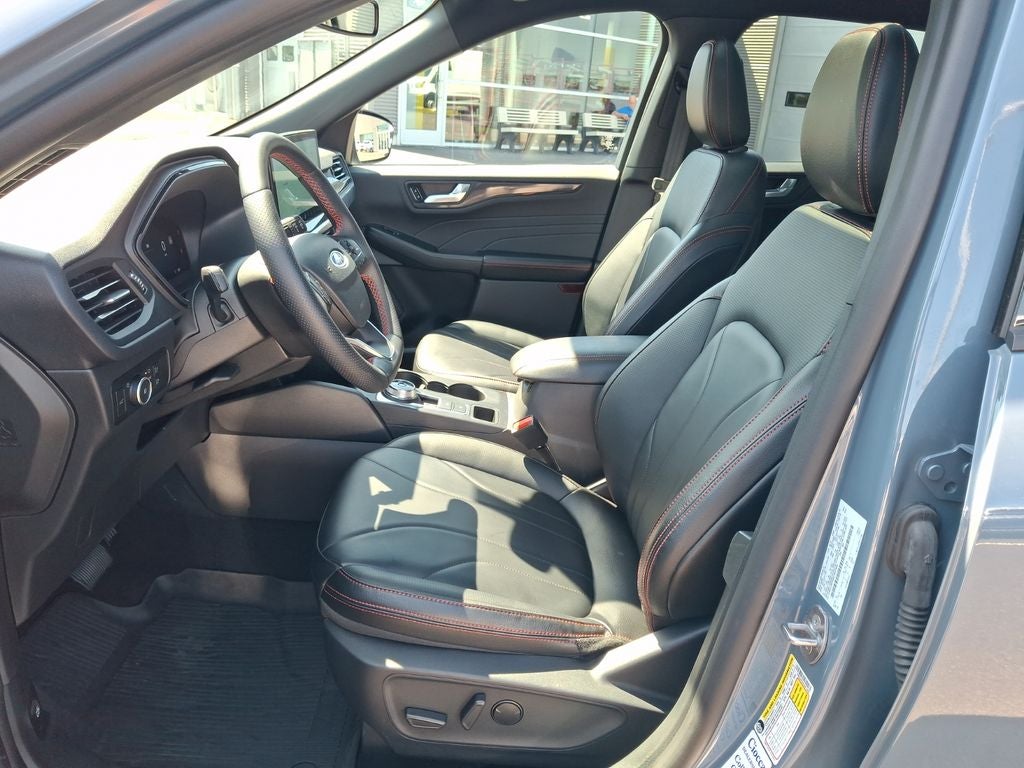 2025 Ford Escape ST-Line Elite