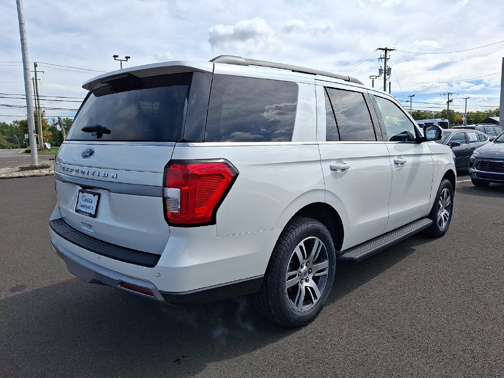 2024 Ford Expedition XLT