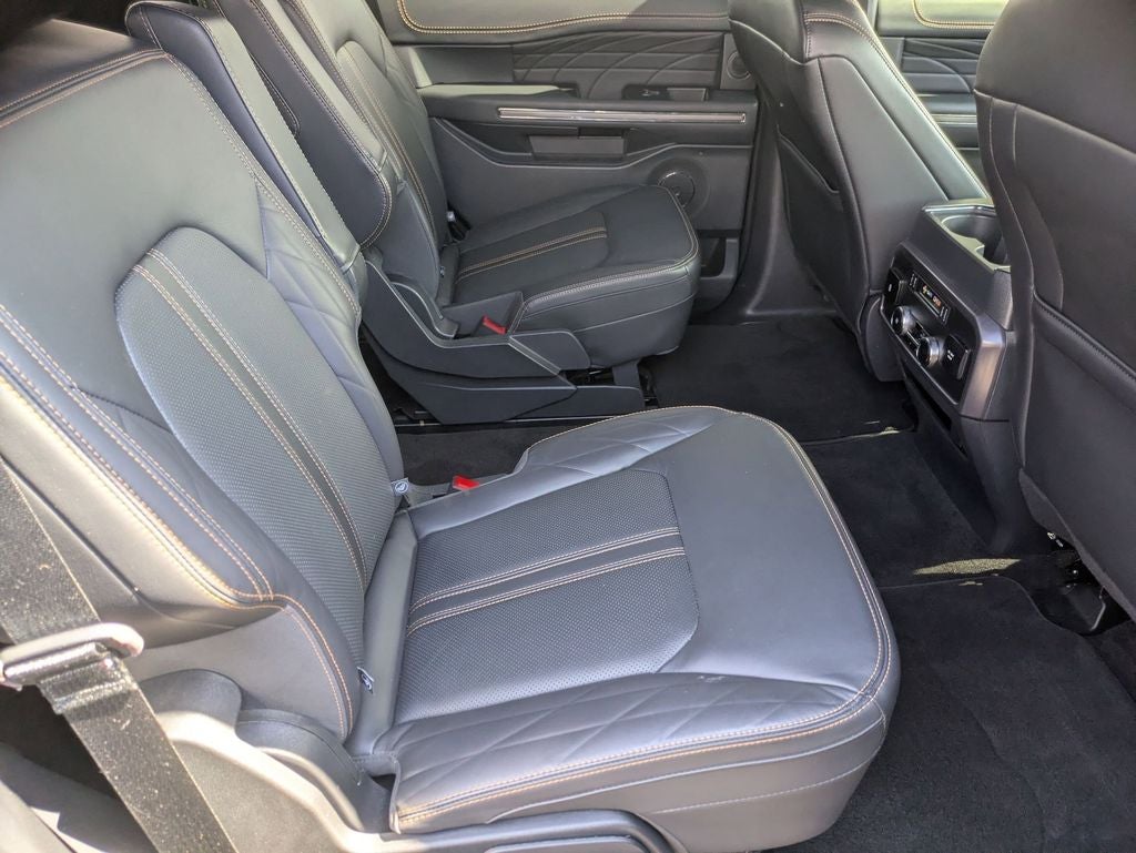 2024 Ford Expedition Platinum