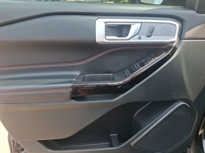 2024 Ford Explorer ST-Line