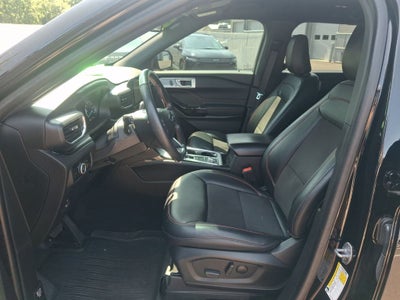 2024 Ford Explorer ST-Line
