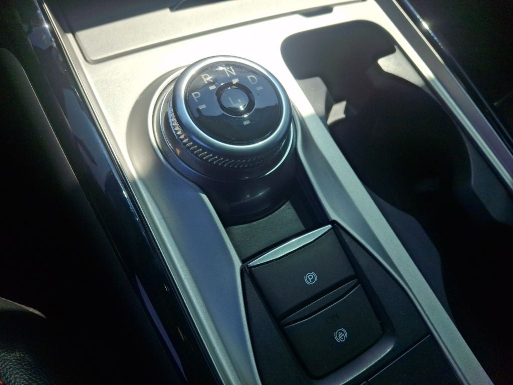 2024 Ford Explorer ST-Line