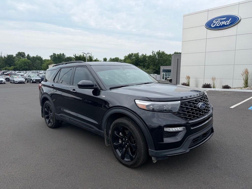 2024 Ford Explorer ST-Line