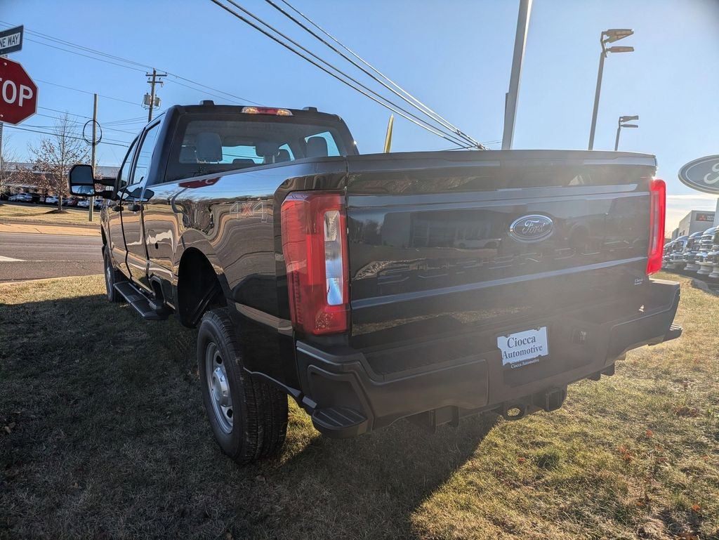 2023 Ford F-350SD XL