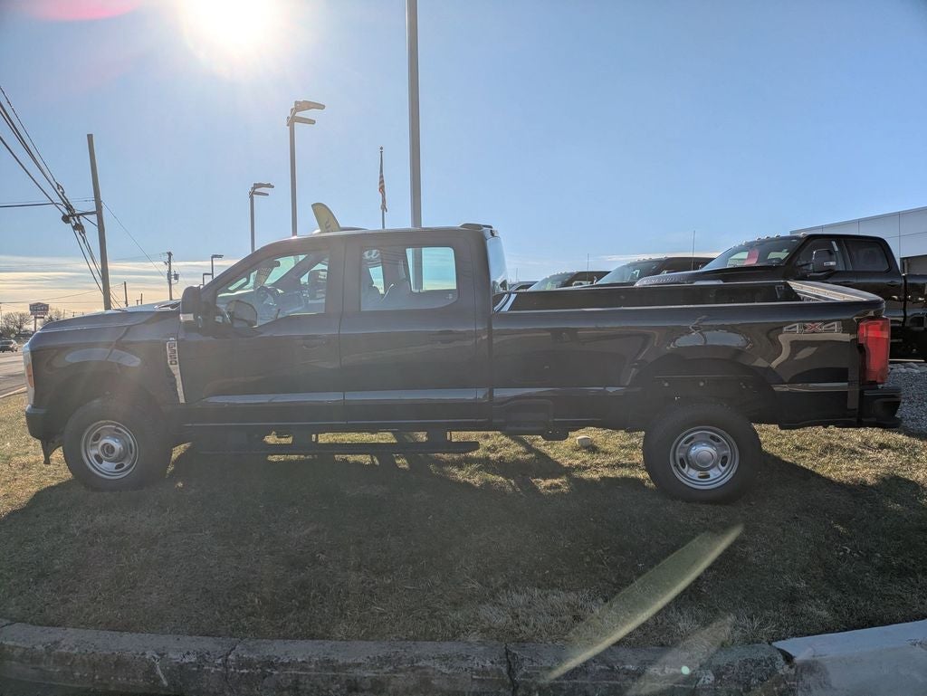2023 Ford F-350SD XL