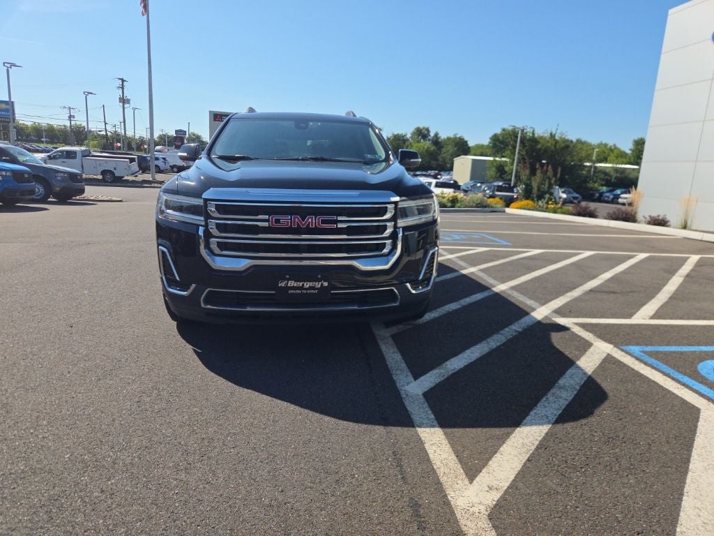 2022 GMC Acadia SLE