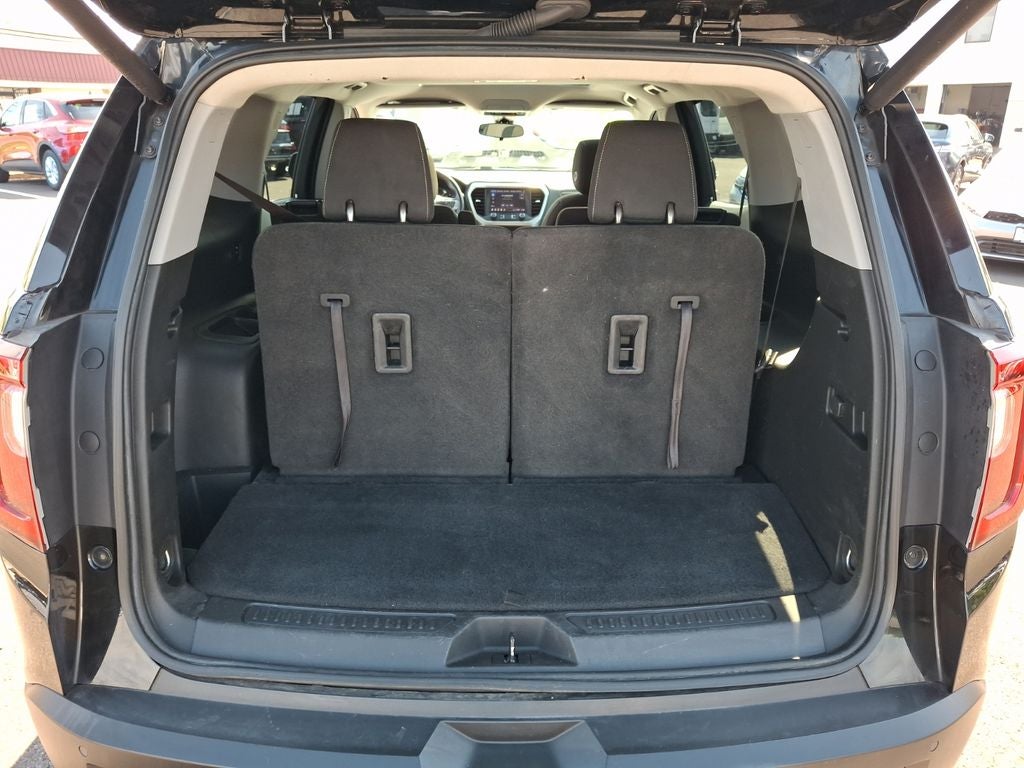 2022 GMC Acadia SLE
