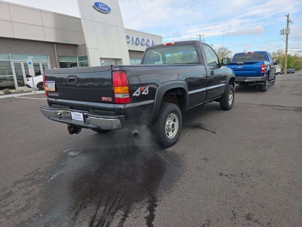 2003 GMC Sierra 2500HD Work Truck 133 WB