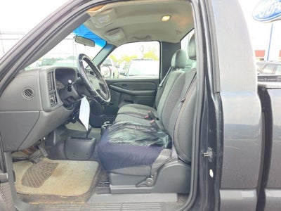 2003 GMC Sierra 2500HD Work Truck 133 WB