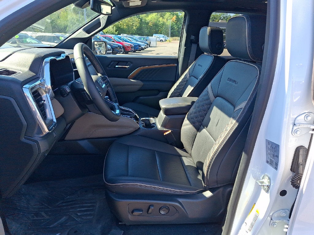 2023 GMC Canyon Denali