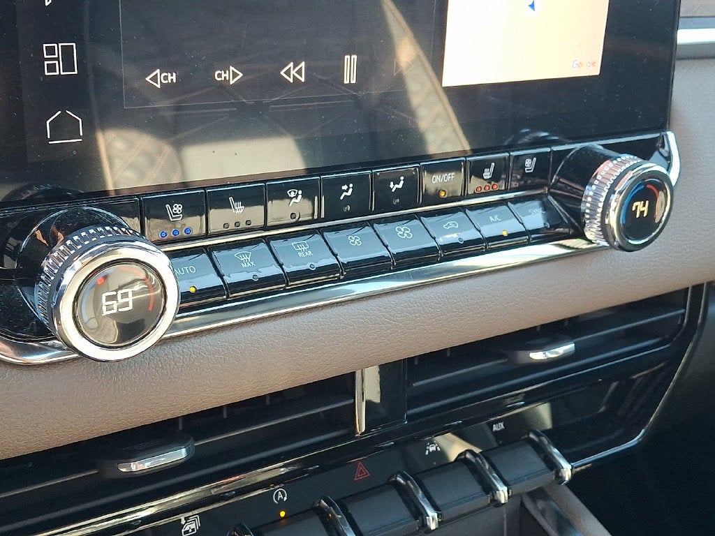 2023 GMC Canyon Denali