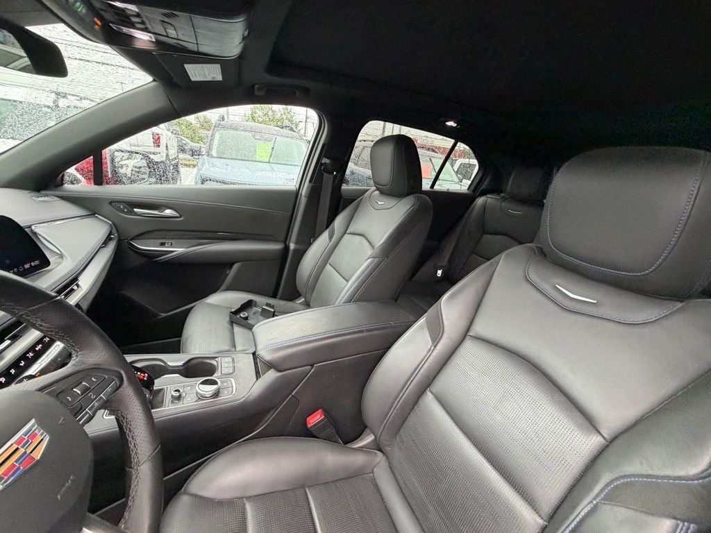 2025 Cadillac XT4 Sport