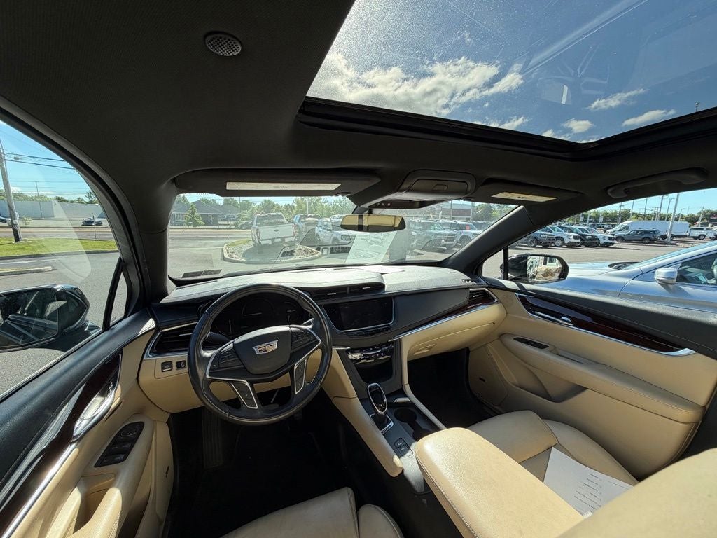 2017 Cadillac XT5 Luxury