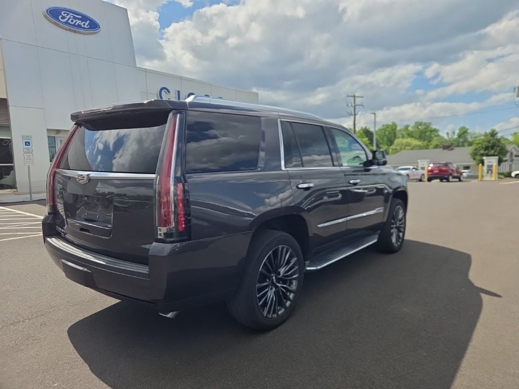 2016 Cadillac Escalade Luxury