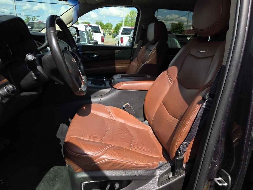 2016 Cadillac Escalade Luxury
